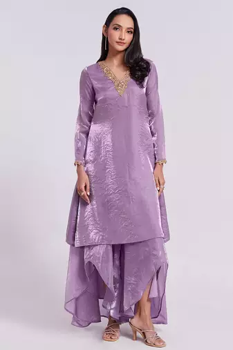 Lavender embellished v-neck kurta set