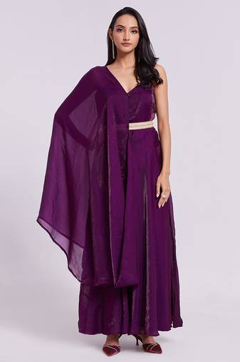 Wine belted sleeveless gown set