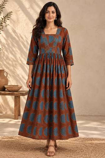 Brown printed dress