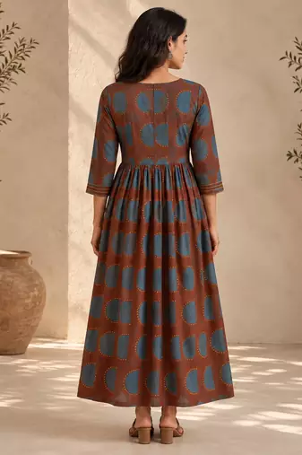 Brown printed dress