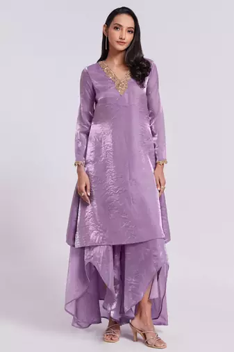 Lavender embellished v-neck kurta set