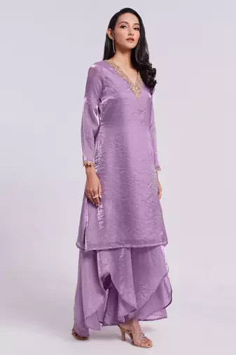 Lavender embellished v-neck kurta set