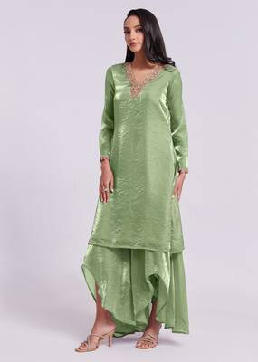 Stylish green asymmetrical kurta set 2