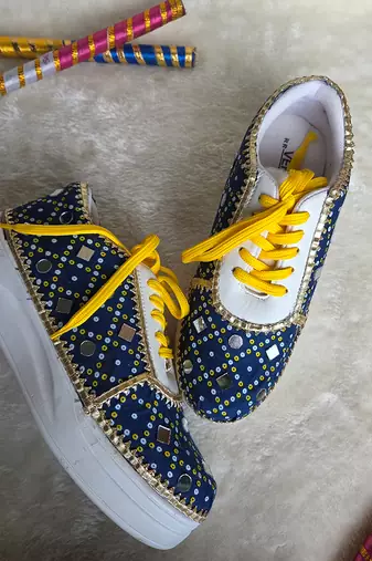Blue printed artificial leather sneakers