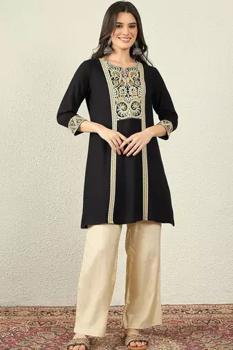 Black color women embroidered thread work kurta in viscose