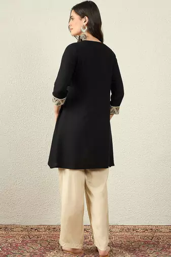 Black color women embroidered thread work kurta in viscose