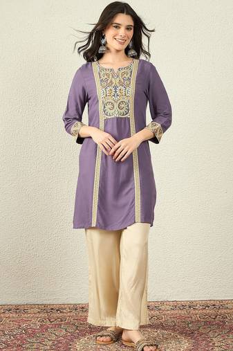 Purple color women embroidered thread work kurta in viscose