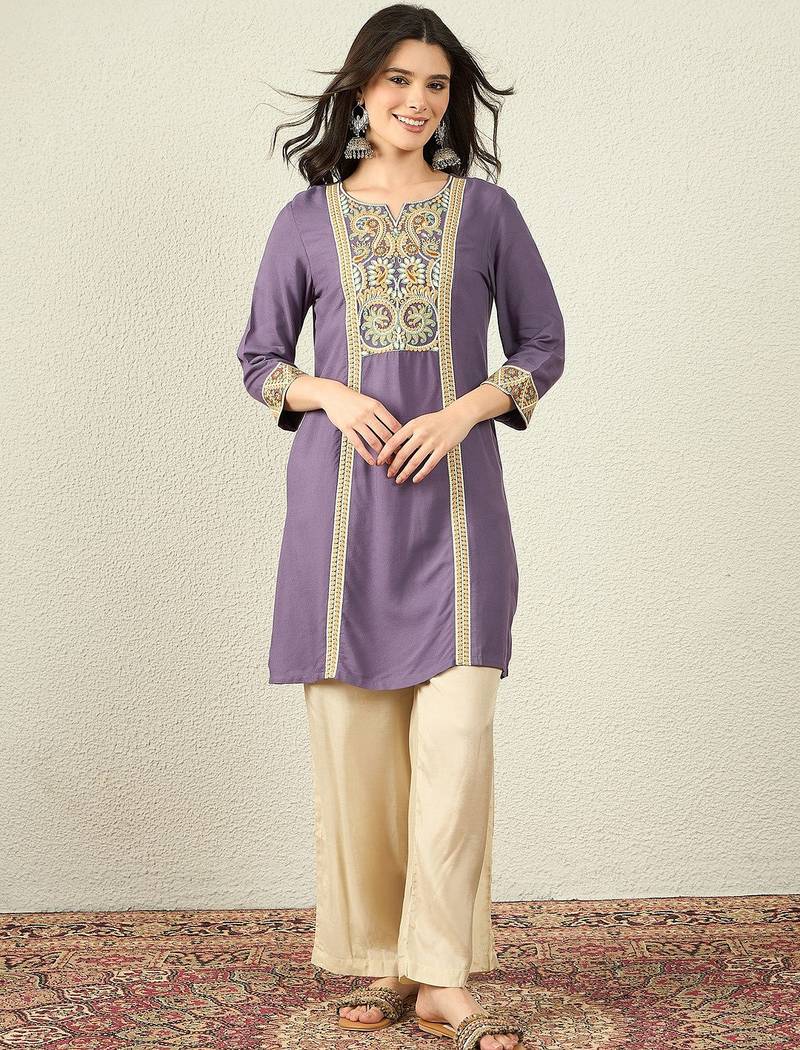 Purple color women embroidered thread work kurta in viscose