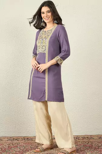 Purple color women embroidered thread work kurta in viscose
