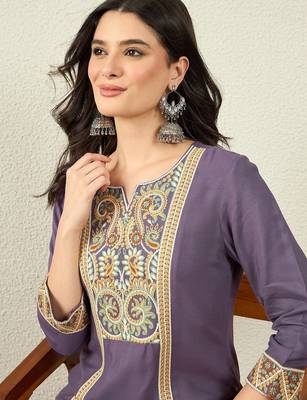 Purple color women embroidered thread work kurta in viscose 3