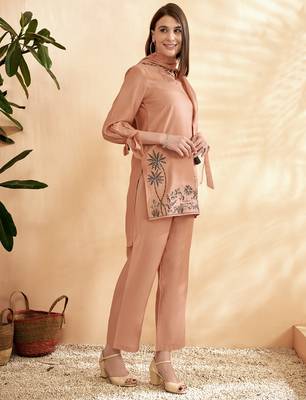 Peach pink embroidered tunic with trouser co-ords 1
