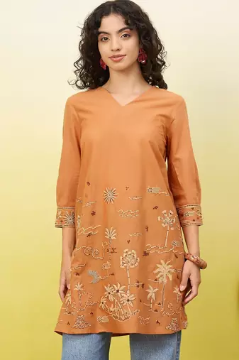 Orange women ethnic motifs embroidered thread work kurta