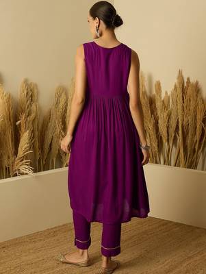 Purple women floral embroidered a-line kurta with trousers 4