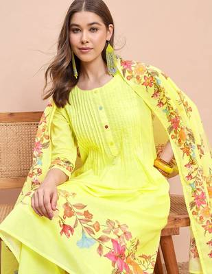 Floral printed pure cotton round neck a-line kurta& trousers with dupatta 2