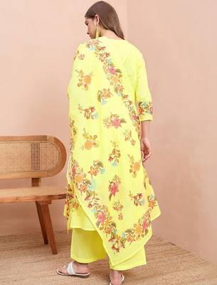 Floral printed pure cotton round neck a-line kurta& trousers with dupatta 3