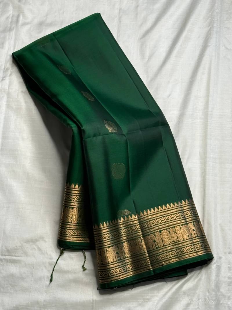 green  silk blend banarasi jacuard work festive saree with unstitched blouse piece