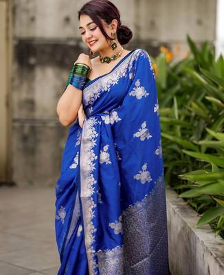 royal blue silk blend banarasi jacuard work festive saree with unstitched blouse piece 3