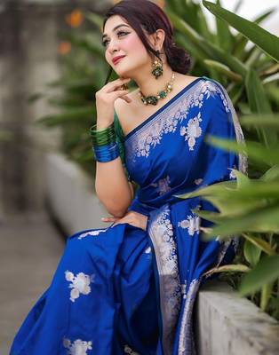 royal blue silk blend banarasi jacuard work festive saree with unstitched blouse piece 4