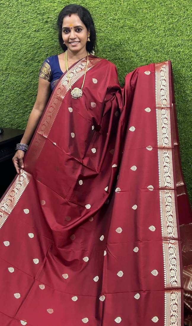 maroon silk blend banarasi jacuard work festive saree with unstitched blouse piece