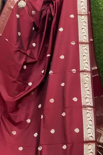 maroon silk blend banarasi jacuard work festive saree with unstitched blouse piece