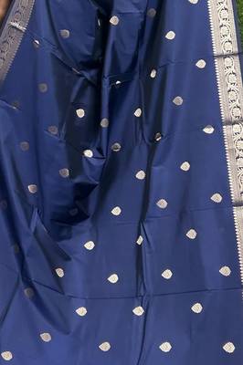 navy blue silk blend banarasi jacuard work festive saree with unstitched blouse piece 2