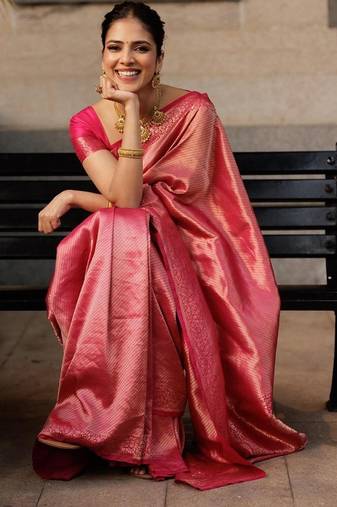 pink silk blend banarasi jacuard work festive saree with unstitched blouse piece