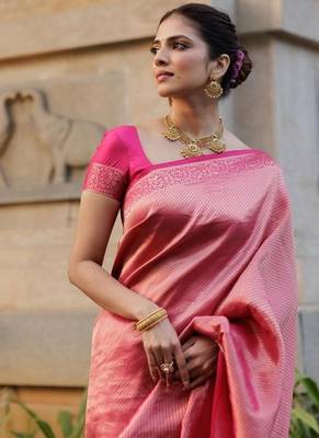 pink silk blend banarasi jacuard work festive saree with unstitched blouse piece 4