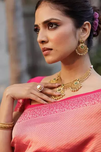 pink silk blend banarasi jacuard work festive saree with unstitched blouse piece