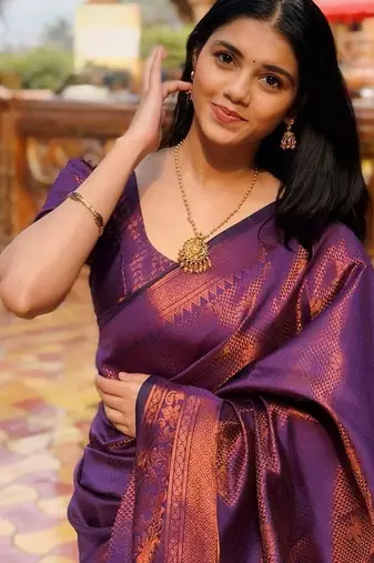 purple silk blend banarasi jacuard work festive saree with unstitched blouse piece