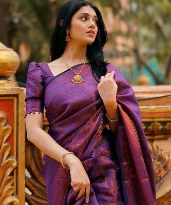 purple silk blend banarasi jacuard work festive saree with unstitched blouse piece 3