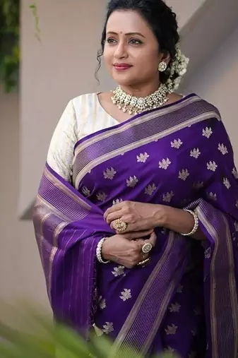 purple silk blend banarasi jacuard work festive saree with unstitched blouse piece