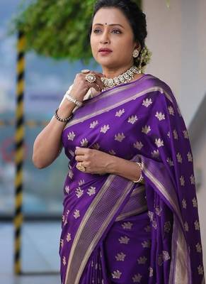 purple silk blend banarasi jacuard work festive saree with unstitched blouse piece 4