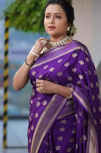 purple silk blend banarasi jacuard work festive saree with unstitched blouse piece