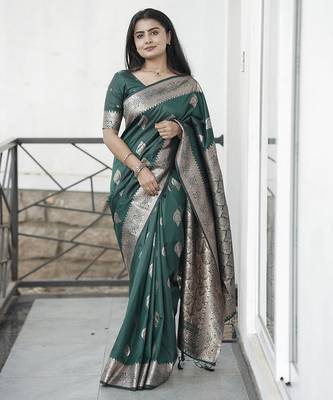 green  silk blend banarasi jacuard work festive saree with unstitched blouse piece 3