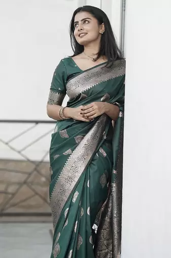 green  silk blend banarasi jacuard work festive saree with unstitched blouse piece