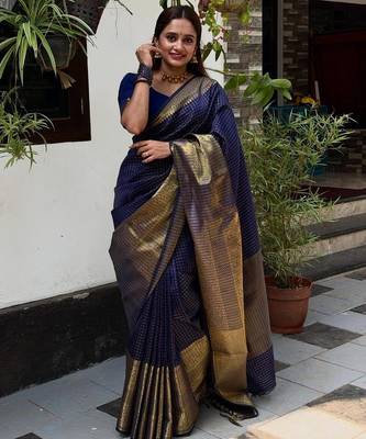 navy blue silk blend banarasi jacuard work festive saree with unstitched blouse piece 5