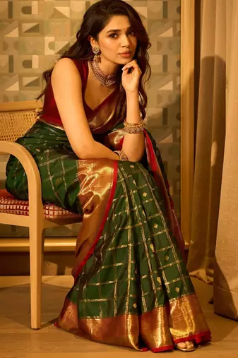 green maroon silk blend banarasi jacuard work festive saree with unstitched blouse piece