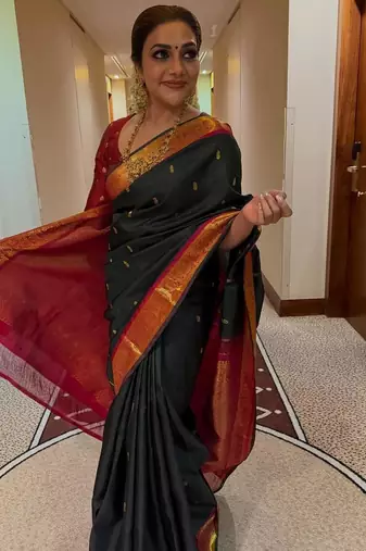 black silk blend banarasi jacuard work festive saree with unstitched blouse piece