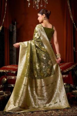 mahendi soft silk blend woven jacquard designer graceful ethnic saree 2