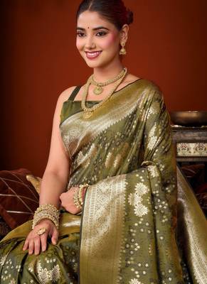 mahendi soft silk blend woven jacquard designer graceful ethnic saree 3