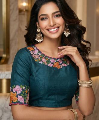 green smart manipuri silk blend saree with multy thread embroidery work looks 4
