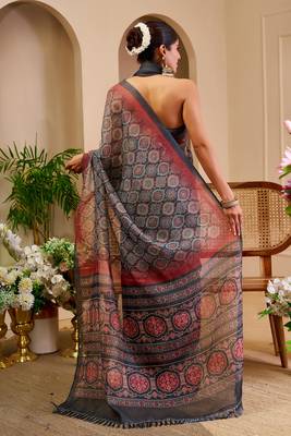 grey cotton blend zari weaving floral digital print festive saree with unstitched blouse piece 4