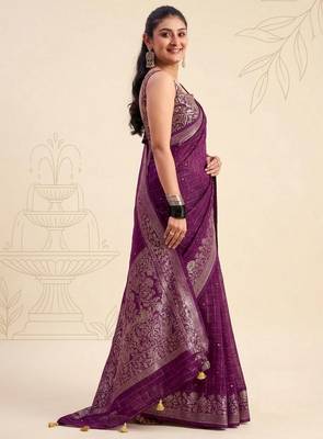 purple chiffon fabric smart festive graceful saree 4