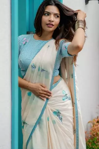 off white smart linen cotton blend smart floral printed saree