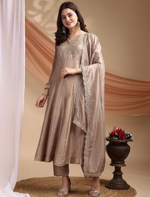 Cream embroidered vichitra silk kurta pant dupatta set 2