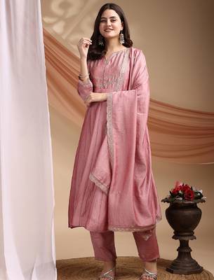 Pink embroidered vichitra silk kurta pant dupatta set 2