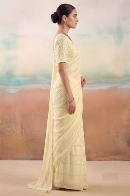Cream color smart floral embroidered chiffon fabric graceful rich looks saree 4