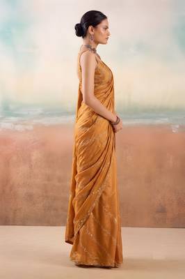 Rust color smart floral embroidered chiffon fabric graceful rich looks saree 3