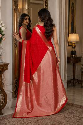 Red soft silk blend banarasi jacuard work festive saree with unstitched blouse piece 3