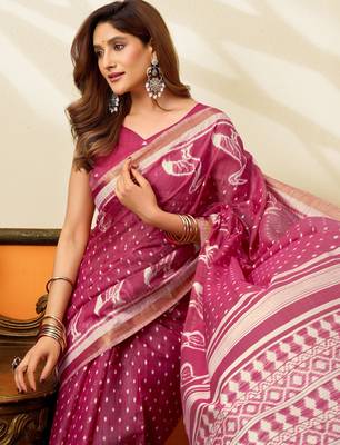 maroon smart cotton blend based sophisticated woven jacquard designer saree 3